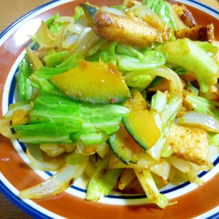 かぼちゃとキャベツ、油揚げの野菜炒め